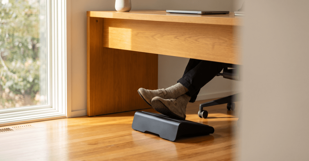 7 Best Ergonomic Footrests for Home Offices in 2026